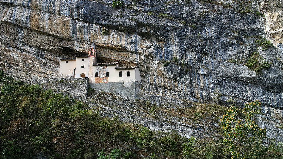 Eremo of Saint Columbanus, a monastery founded by the saint - imagea