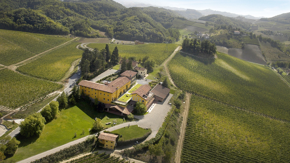 Wine wedding location. Villa Sparina resort, Piedmont